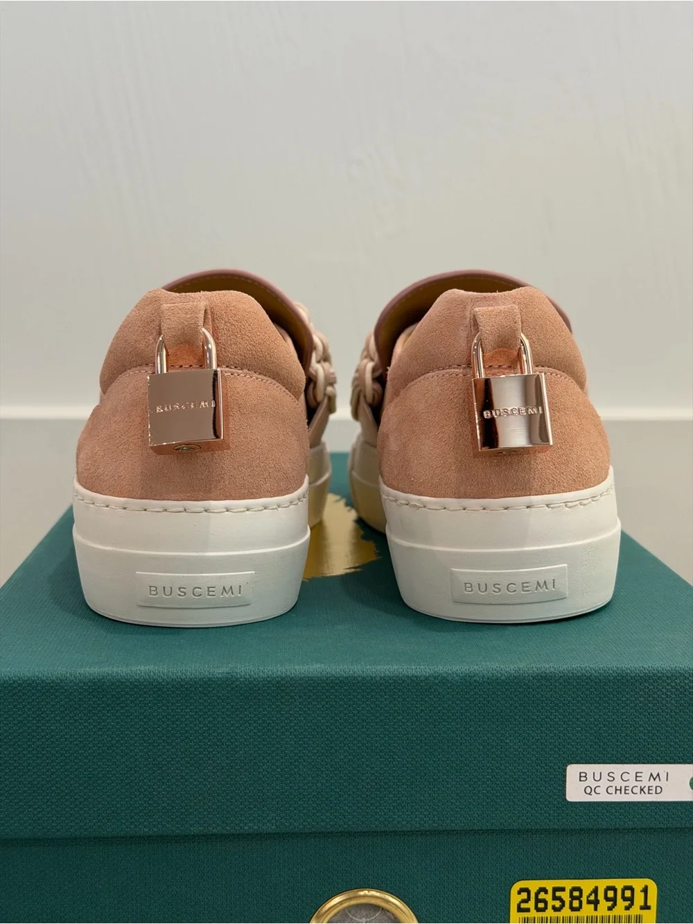 Buscemi blush pink